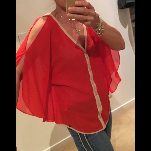 Guess Top - Picture 2 of 6